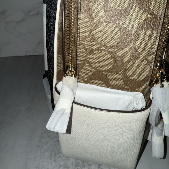 NWT Coach Court Brown Backpack In Blocked Signature Canvas $498 Retail - Picture 15 of 15